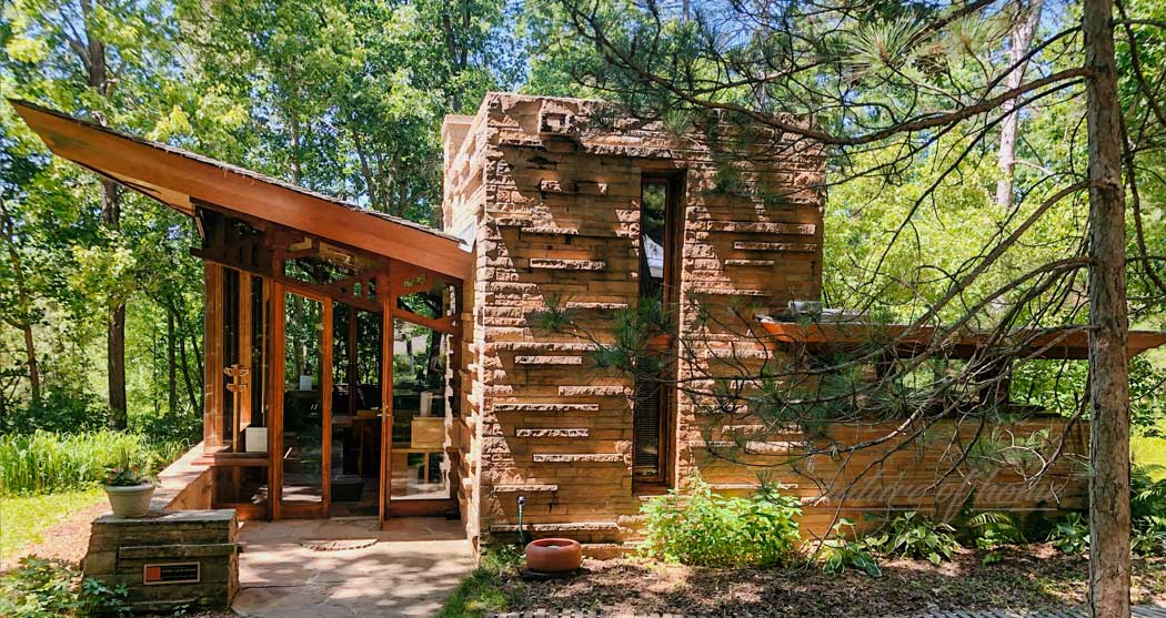 Roof Overhang Guide 6 Frank Lloyd Wright's Seth Peterson cottage with a shed roof, and flat roof with large roof overhangs