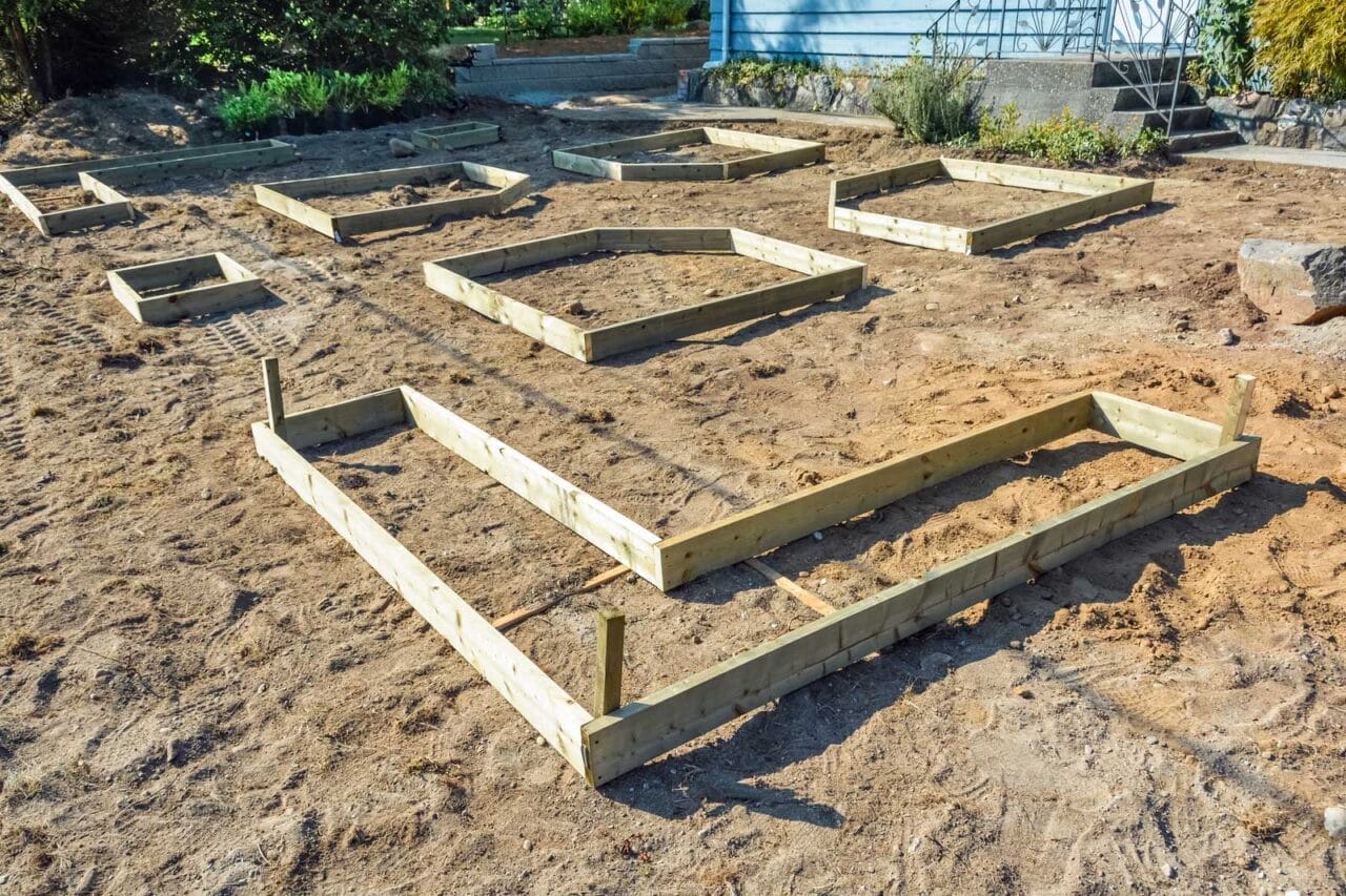 "Amazing" Raised Bed Garden Ideas ~ Easy & Affordable 9 frames for raised bed gardening