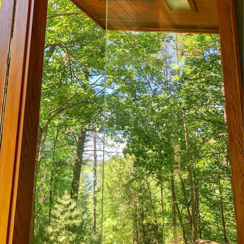 Seth Peterson / Frank Lloyd Wright Cottage in Lake Delton, Wi 9 frank lloyd wright mitered glass corners