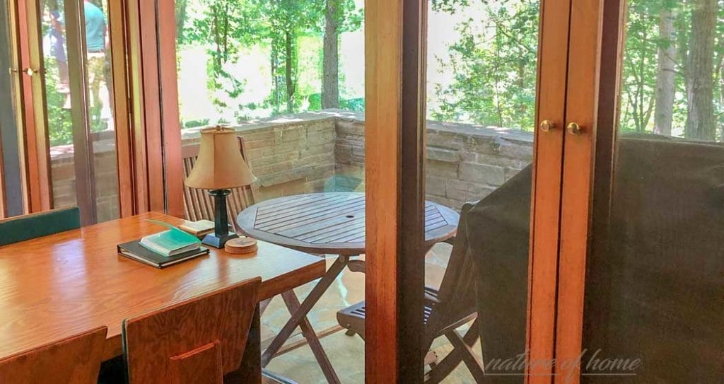 Seth Peterson / Frank Lloyd Wright Cottage in Lake Delton, Wi 4 living room of seth peterson cabin
