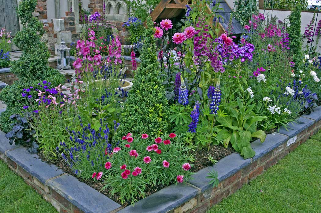 "Amazing" Raised Bed Garden Ideas ~ Easy & Affordable 2 "Amazing" Raised Bed Garden Ideas ~ Easy & Affordable - stone raised bed garden idea