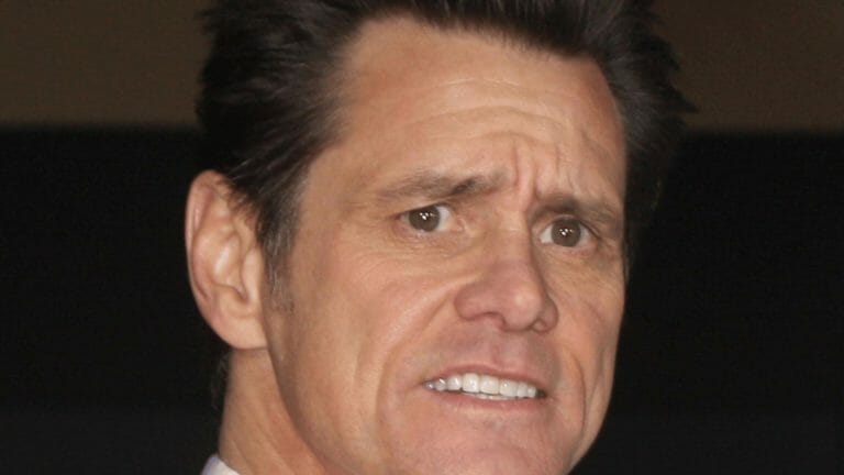 Millennials Are Slamming 1994 Movie- Ace Ventura: Pet Detective 4 jim carrey