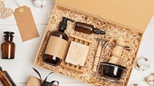10 Hand-Picked Men's Gifts: Grooming Products With Meaning 1 men's grooming gift set
