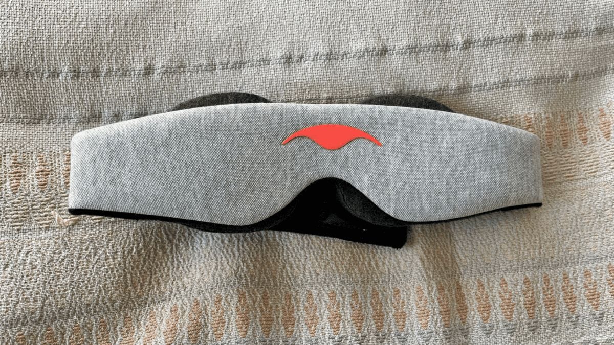 Gift Guide for Restless Sleepers: Sleep Better Than Ever 2 manta sleep mask