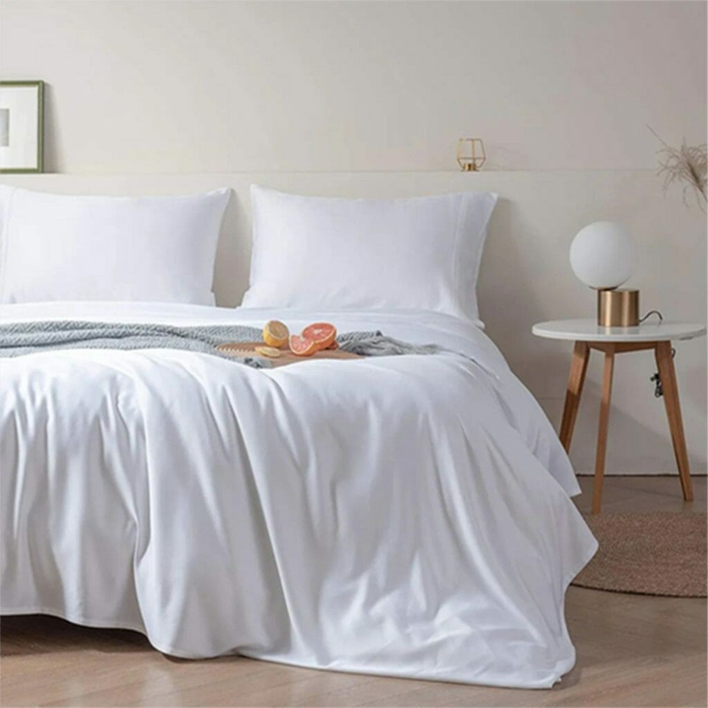 Gift Guide for Restless Sleepers: Sleep Better Than Ever 14 Gift Guide for Restless Sleepers: Sleep Better Than Ever - seave tencel bedding sheets