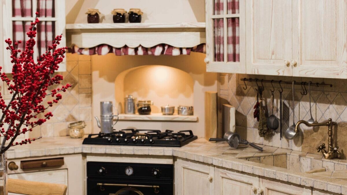 23 Outdated Home Trends Millennials Hate, But Boomers Love 21 Tuscan style kitchen