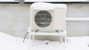 Cold Climate Heat Pumps: Technology, Performance & Future Developments 1 cold climate heat pump in winter