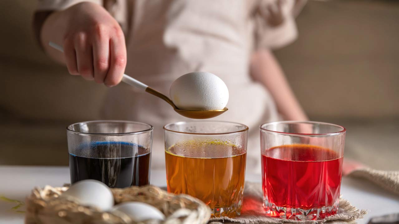 food-coloring-easter-egg-ss2222937007 food coloring for easter eggs