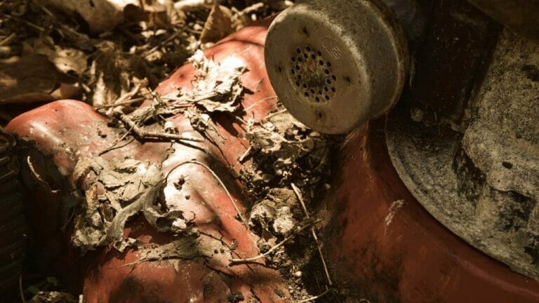 Out With the Old: How to Get Rid of an Old Lawn Mower 6 wondering how to get rid of an old lawn mower that has been abandoned