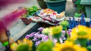 $6 DIY Wood Planter Box: Genius Choice of Materials Slashes Costs to Create Beautiful, Functional Planters 1 diy wood planter box