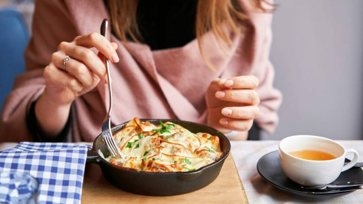 Gwyneth Paltrow's Secret to Delicious Meals: Her Skillet 3 cast iron skillet meal