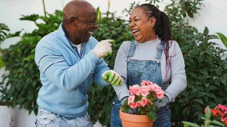 Caught Green-Handed: The Hilarious Way One Gardener Fought Back Against Plant Thieves 4 laughing gardener