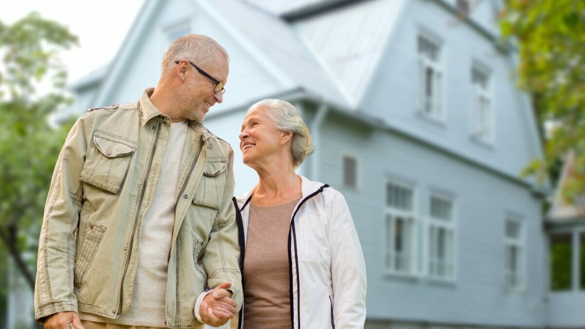 boomer old couple house