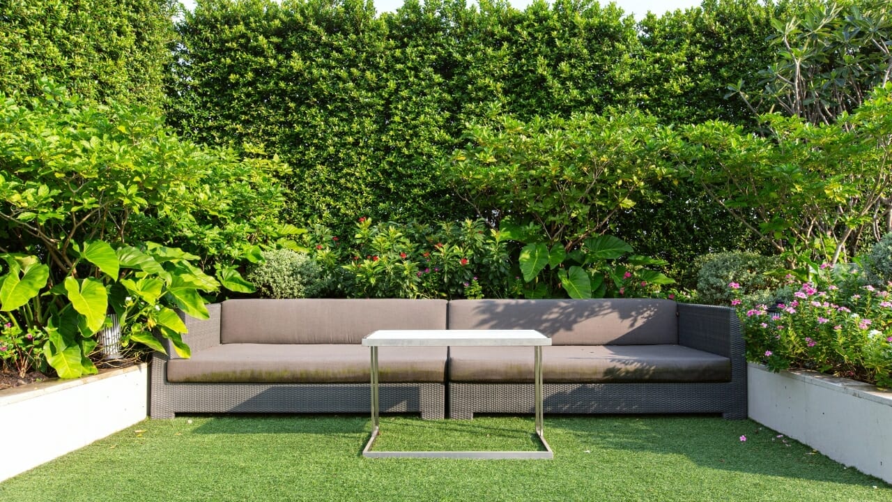 If You Haven't Seen the "Scandi-Gardening" Trend Yet: Here's What You're Missing... 6 garden sofa