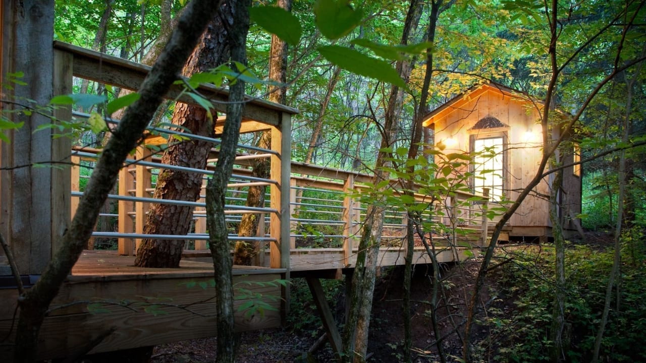 Forget the City & Escape to These Luxury Cabins In Wisconsin 14 Forget the City & Escape to These Luxury Cabins In Wisconsin - glasshouse luxury cabin wisconsin 2