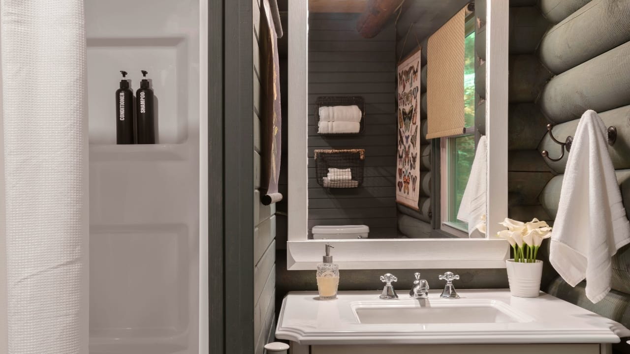 Forget the City & Escape to These Luxury Cabins In Wisconsin 55 Forget the City & Escape to These Luxury Cabins In Wisconsin - log cabin in Wisconsin 8