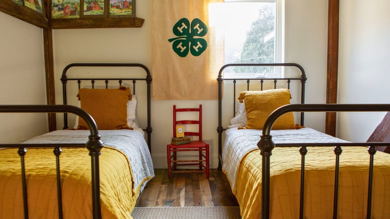 Forget the City & Escape to These Luxury Cabins In Wisconsin 39 Forget the City & Escape to These Luxury Cabins In Wisconsin - luxury Wisconsin cabin 15