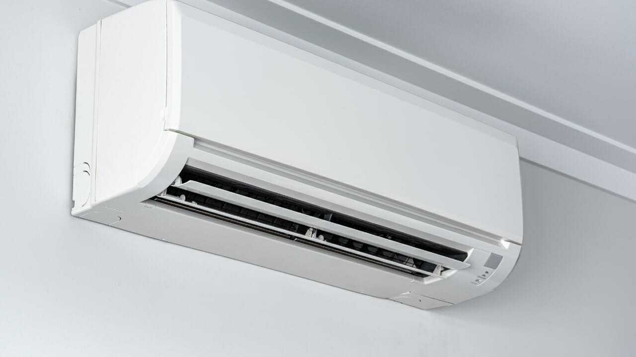 23 Energy-Guzzling Household Devices Spiking Your Electricity Bill 2 23 Energy-Guzzling Household Devices Spiking Your Electricity Bill - aircon ss2095075873