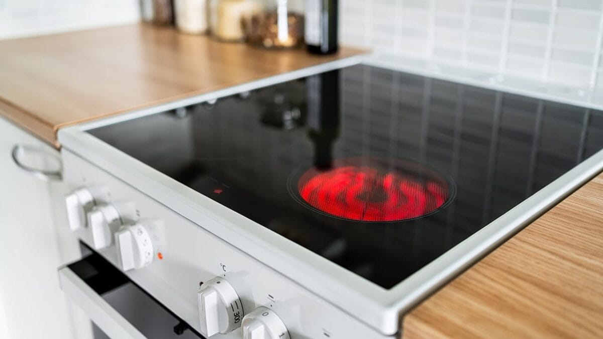 14 Energy-Hungry Devices Hiking Your Electric Bill 6 14 Energy-Hungry Devices Hiking Your Electric Bill - electric stovetop and oven ss2202166147