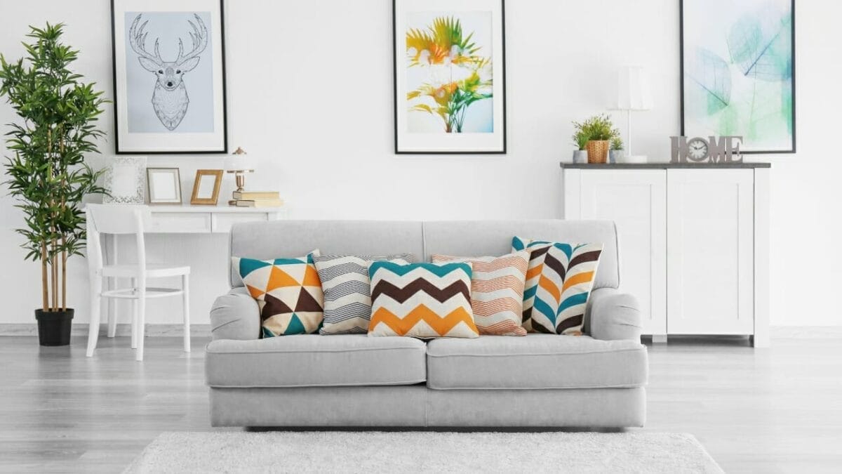 12 Interior Design Blunders Stealing Your Home's Cozy Vibe 5 12 Interior Design Blunders Stealing Your Home's Cozy Vibe - elegant living room ss530248621