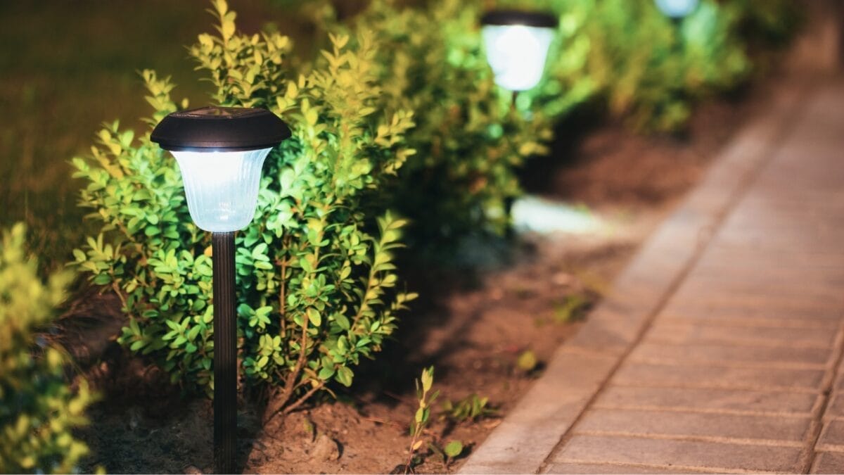 20 Things to Cleanup For Your Garden’s Fresh Start 20 20 Things to Cleanup For Your Garden’s Fresh Start - garden lamps ss472855663