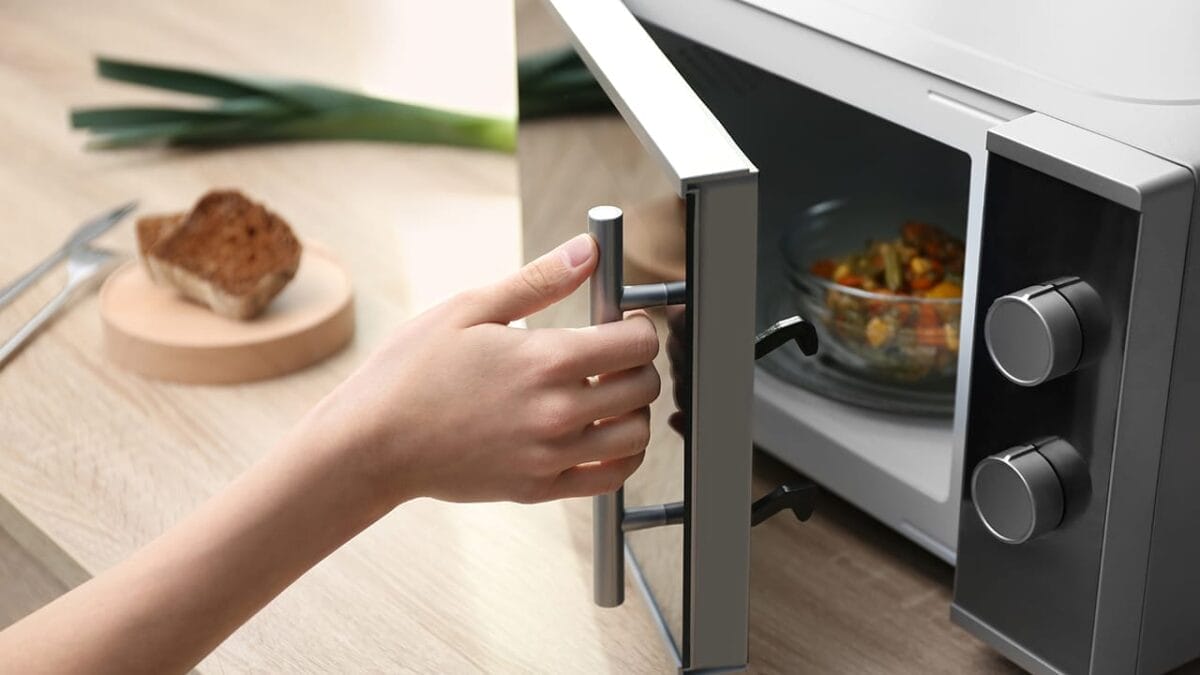 10 Home Objects & Appliances Disrupting Your WiFi Signal - microwave oven ss1351793465