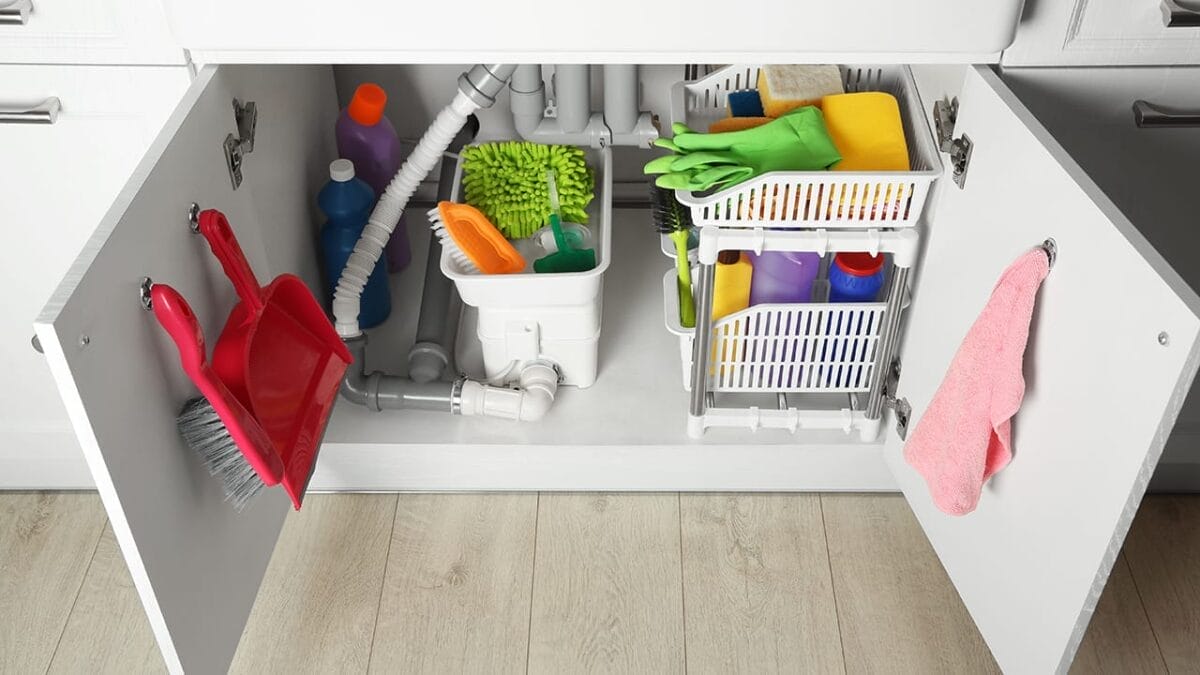 12 Powerful Natural Scents That Keep Ants Away 20 12 Powerful Natural Scents That Keep Ants Away - storage under sink ss2104463216