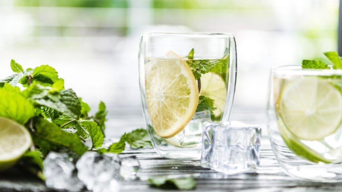 Keep Your Cats Safe By Avoiding These 13 Foods That Are Bad for Felines 5 Keep Your Cats Safe By Avoiding These 13 Foods That Are Bad for Felines - alcohol dp204474214