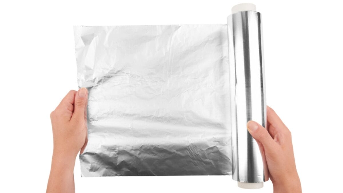 5 Brilliant Reasons to Wrap Your Hummingbird Feeder in Foil 7 5 Brilliant Reasons to Wrap Your Hummingbird Feeder in Foil - aluminum foil ss150550232