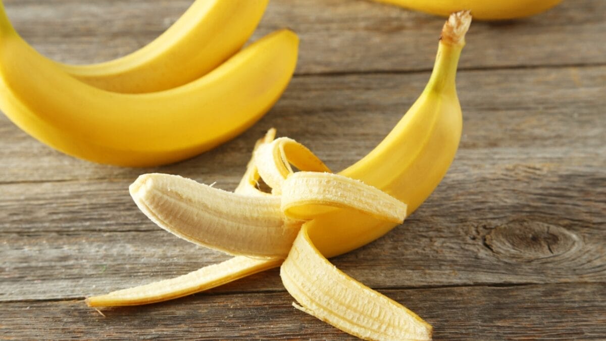 10 Common Kitchen Scraps You Can Safely Feed to Wild Birds - banana ss258793739