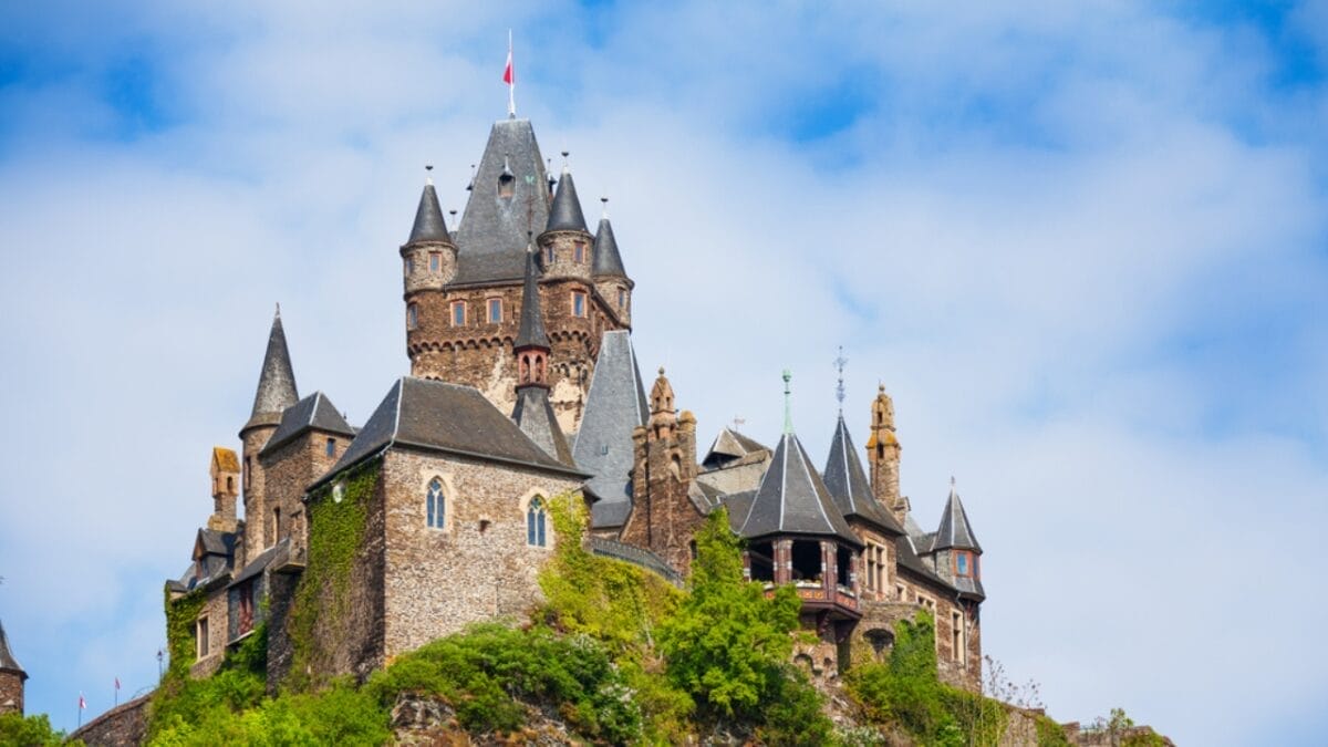 History’s Guardians: 15 Castles That Time Couldn’t Defeat 12 History’s Guardians: 15 Castles That Time Couldn’t Defeat - cochem castle germany ss244882762 1