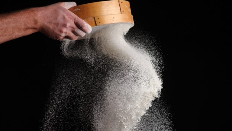 Flour Gone Bad? 5 Warning Signs to Watch For 2 Flour Gone Bad? 5 Warning Signs to Watch For - flour sifter ss752947900
