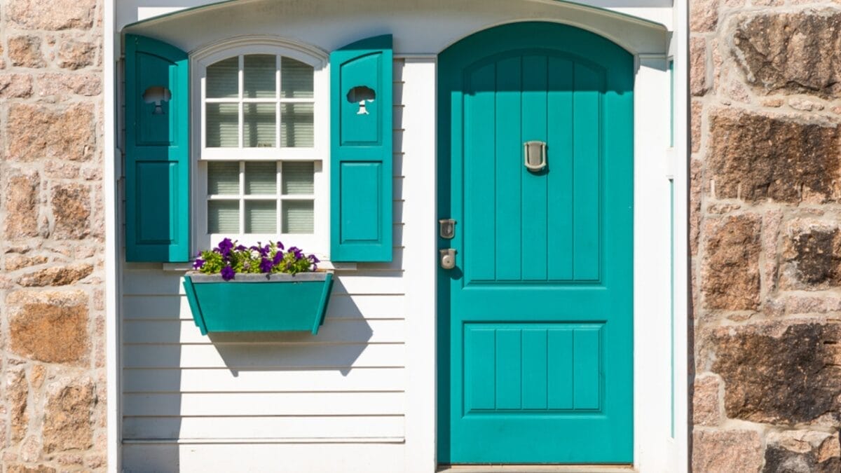 20 Curb Appeal Ideas to Supercharge Your Home's Value - front door ss1775353289
