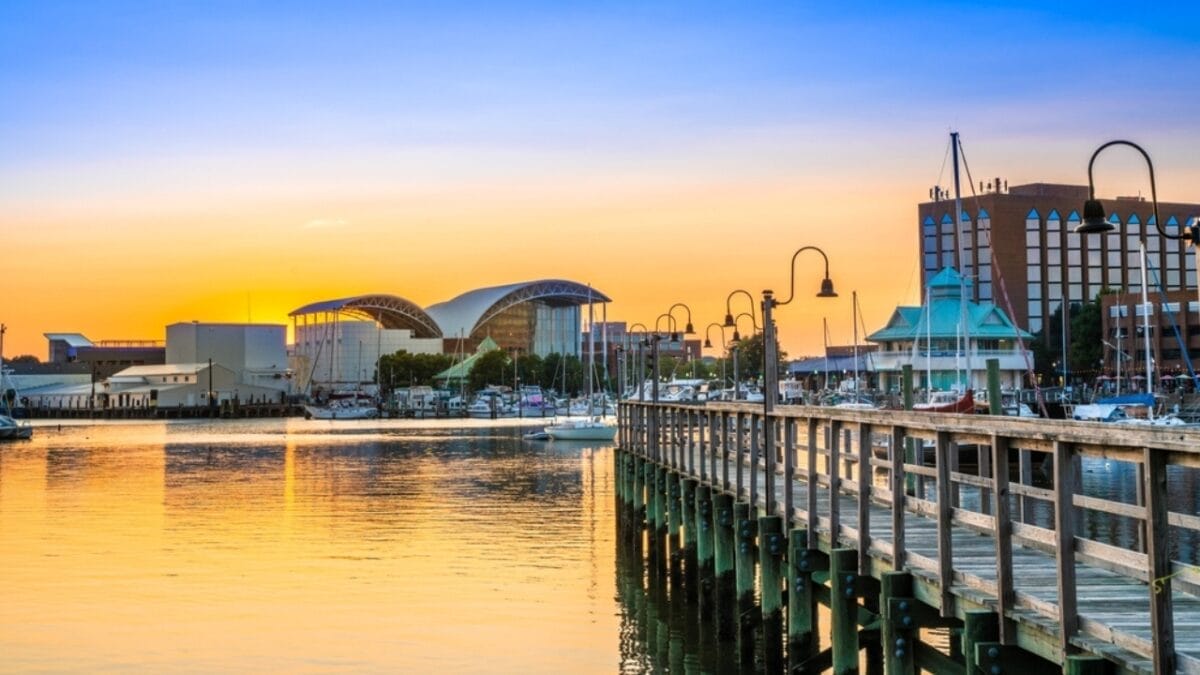 Exploring the 12 Oldest Cities that Shaped America's History 5 Exploring the 12 Oldest Cities that Shaped America's History - hampton virginia sunset usa ss2041412567