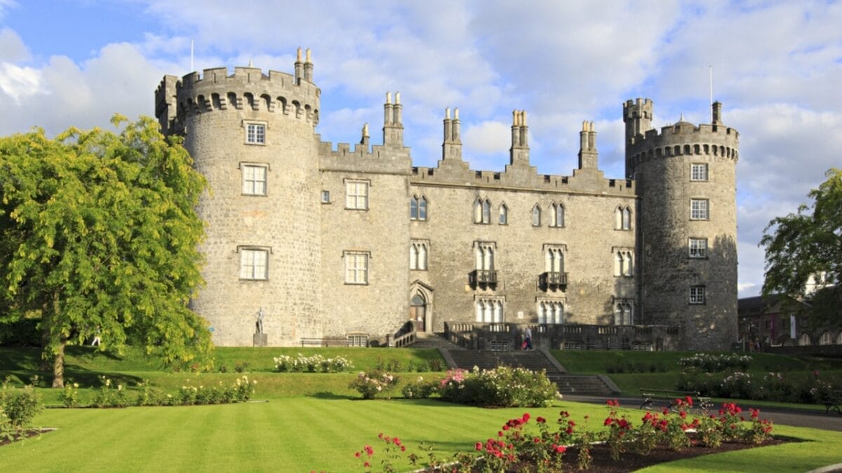 History’s Guardians: 15 Castles That Time Couldn’t Defeat 10 History’s Guardians: 15 Castles That Time Couldn’t Defeat - kilkenny castle ireland ss243426922