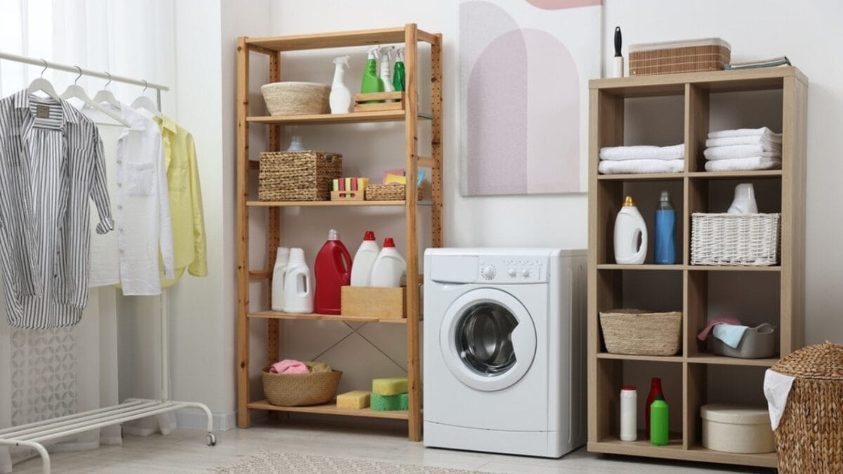 15 Clever Ways to Maximize Space in Your Tiny Laundry Room 11 15 Clever Ways to Maximize Space in Your Tiny Laundry Room - laundry storage ss2444144183