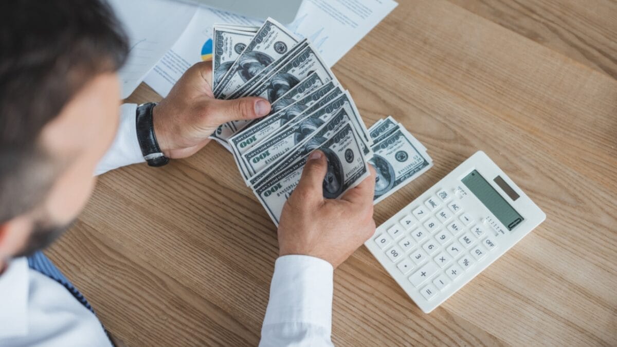 The Small Town Giving Families $11,000 to Move 3 The Small Town Giving Families $11,000 to Move - moving expenses mattoon dp202353940