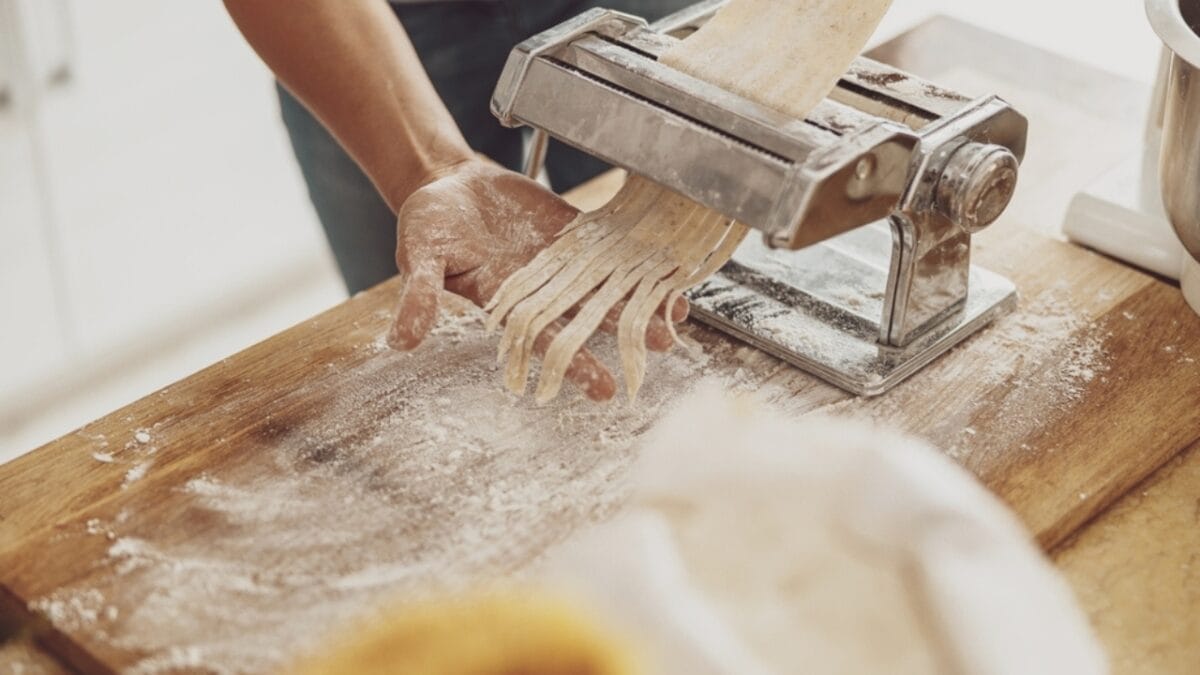 10 Traditional Tools Used in Amish Baking That You Should Consider - noodle cutter ss2163961441