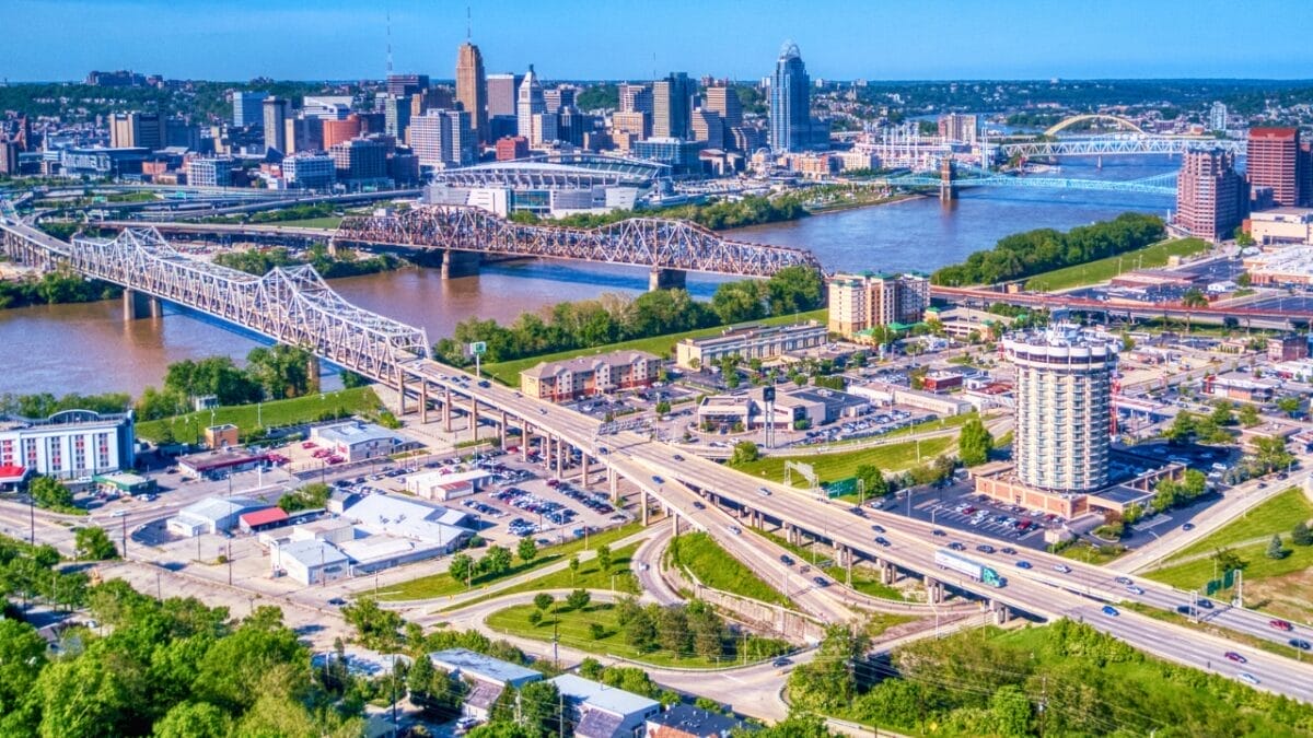 America's Coolest Small Towns by State 36 America's Coolest Small Towns by State - ohio property ss1390930193