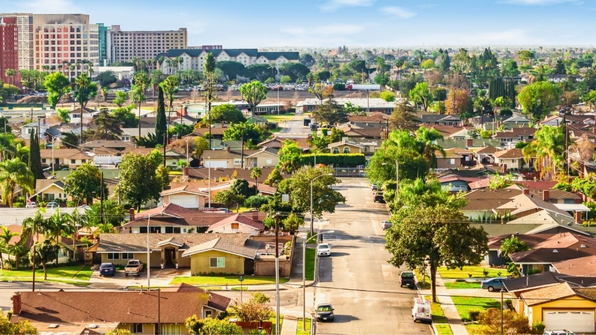 20 U.S. States Where Squatters Could Claim Your Property (Legally) 4 20 U.S. States Where Squatters Could Claim Your Property (Legally) - orange county california house ss1427562989