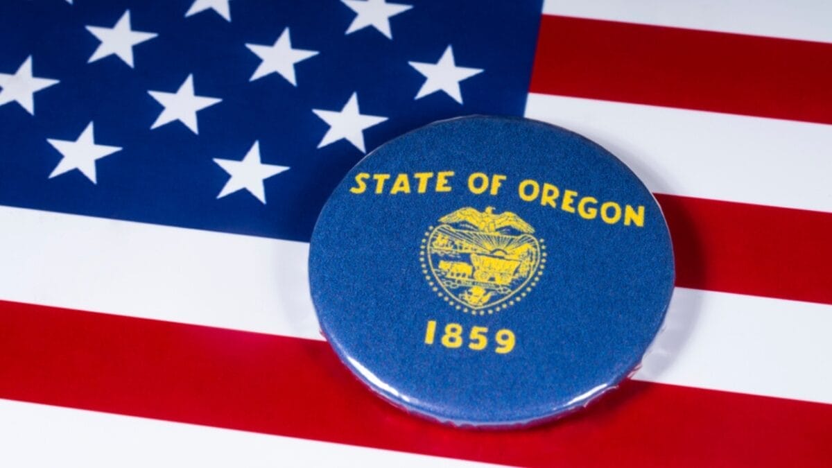 13 U.S. States with the Highest Homeless Population - oregon ss1237987942