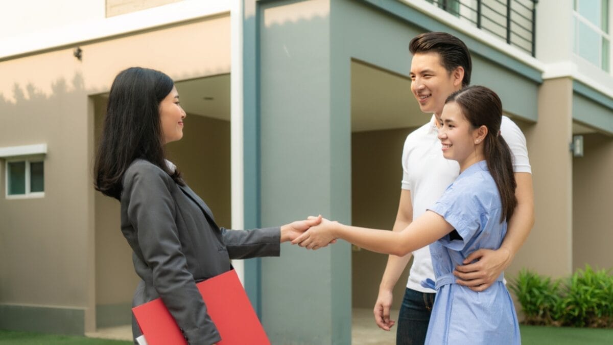 34 Mistakes to Avoid if You Want to Sell Your House 14 34 Mistakes to Avoid if You Want to Sell Your House - real estate in home dp395920846