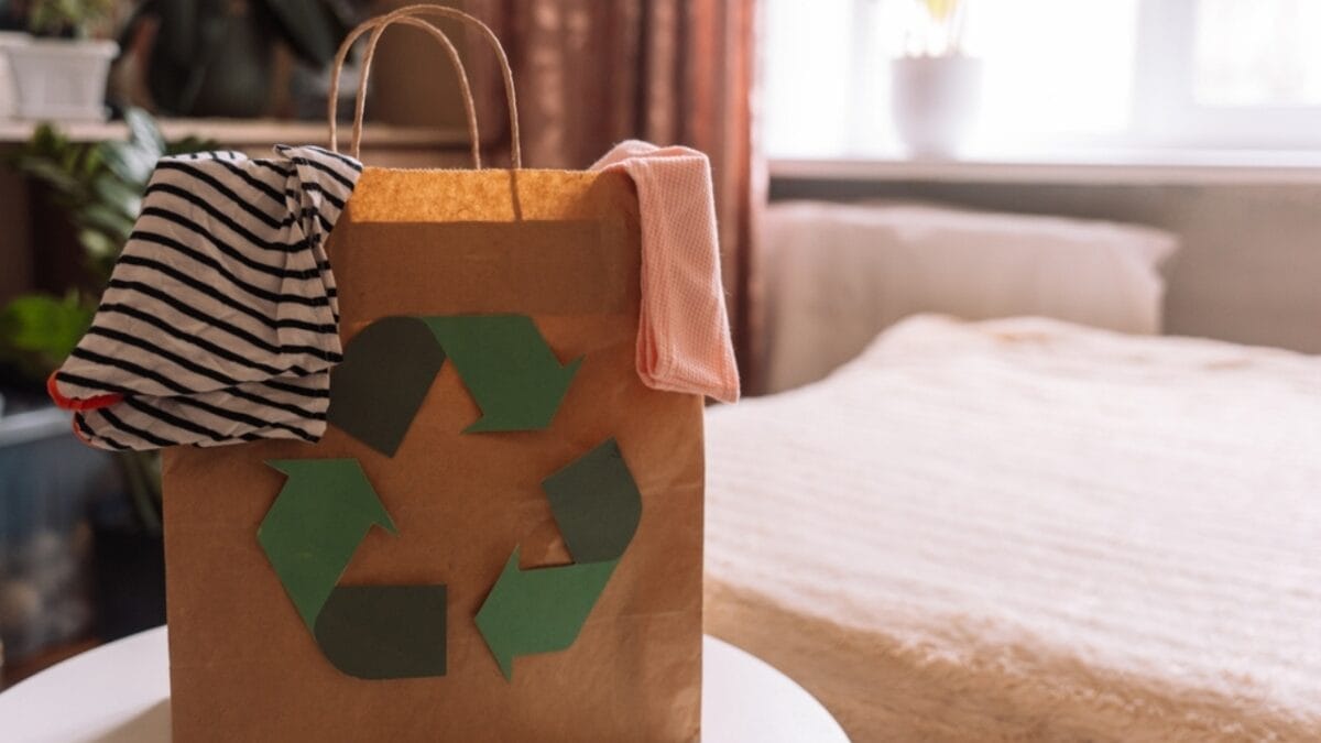 10 Items Not to Throw Away & Unexpected Ways to Repurpose - reuse clothes ss2453054989