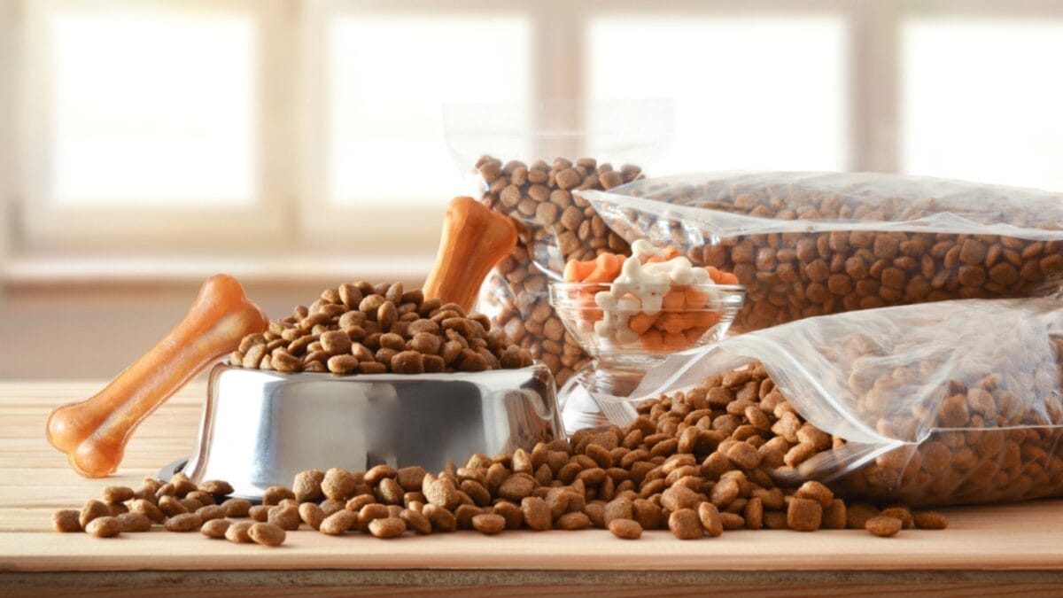 New Puppy Starter Kit: 15 Items to Make Their First Year Easy 4 New Puppy Starter Kit: 15 Items to Make Their First Year Easy - sacks of dog food dp508200806