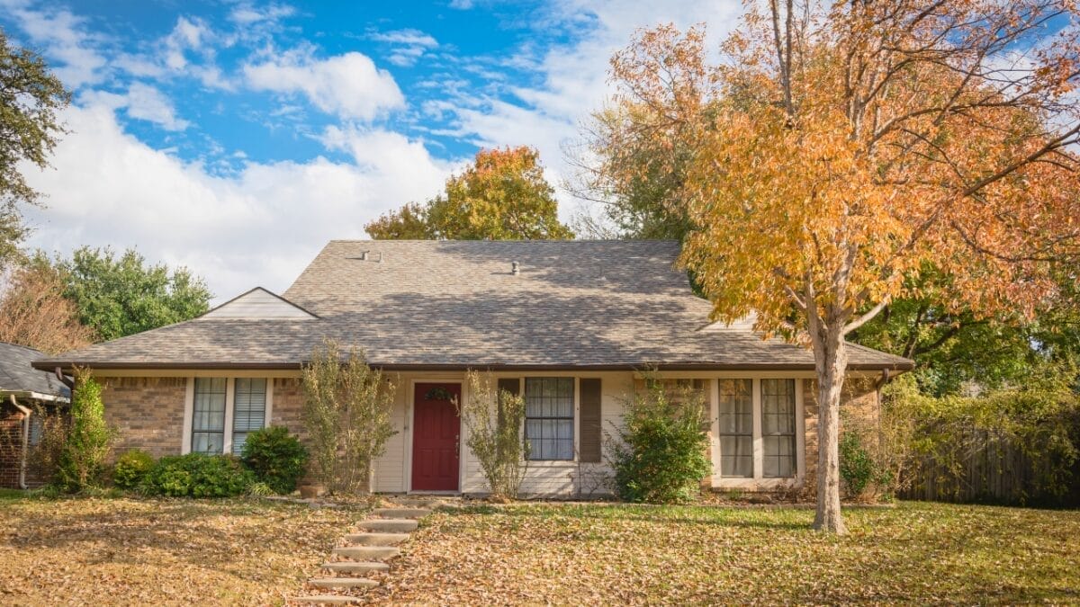 20 U.S. States Where Squatters Could Claim Your Property (Legally) 3 20 U.S. States Where Squatters Could Claim Your Property (Legally) - texas property ss1566574894