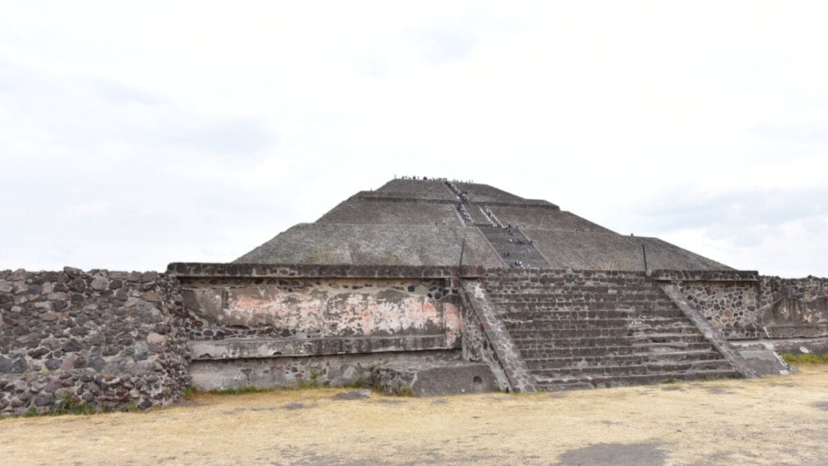 12 Oldest Structures in the World That Have Withstood the Test of Time 11 12 Oldest Structures in the World That Have Withstood the Test of Time - the pyramid of the sun mexico dp443834650