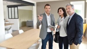 The One Simple Trick Every House Hunter Needs to Know 1 The One Simple Trick Every House Hunter Needs to Know - three people talking house dp108511388