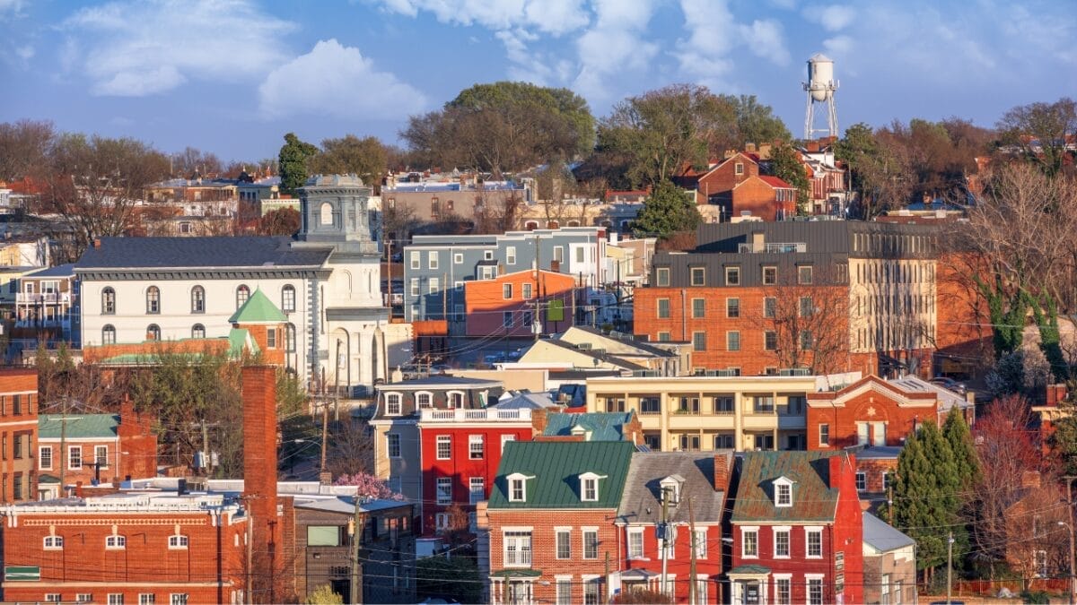 America's Coolest Small Towns by State 47 America's Coolest Small Towns by State - virginia house ss2080588558