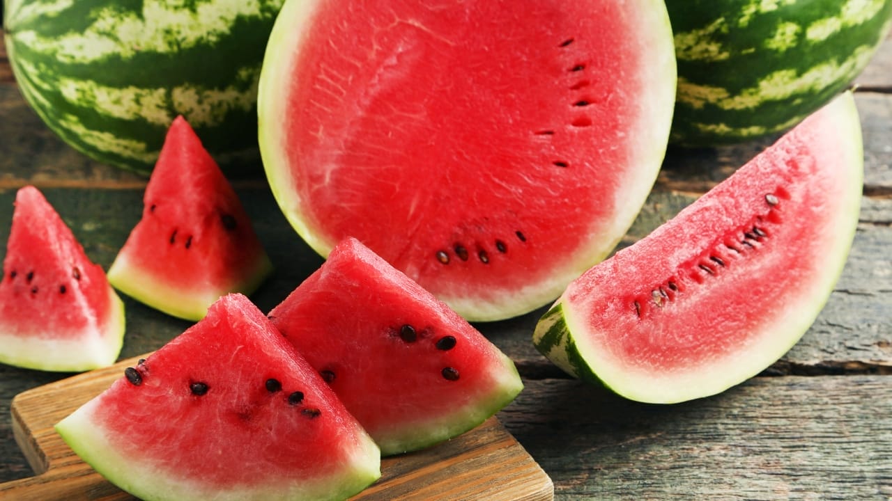 How to Save Watermelon Seeds for a Bountiful Harvest Next Season 3 How to Save Watermelon Seeds for a Bountiful Harvest Next Season - watermelon dp184734538