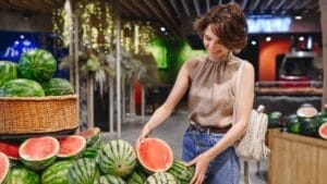 Juicy 6-Step Guide to Picking the Perfect Watermelon 1 Juicy 6-Step Guide to Picking the Perfect Watermelon - watermelon ss2243254009